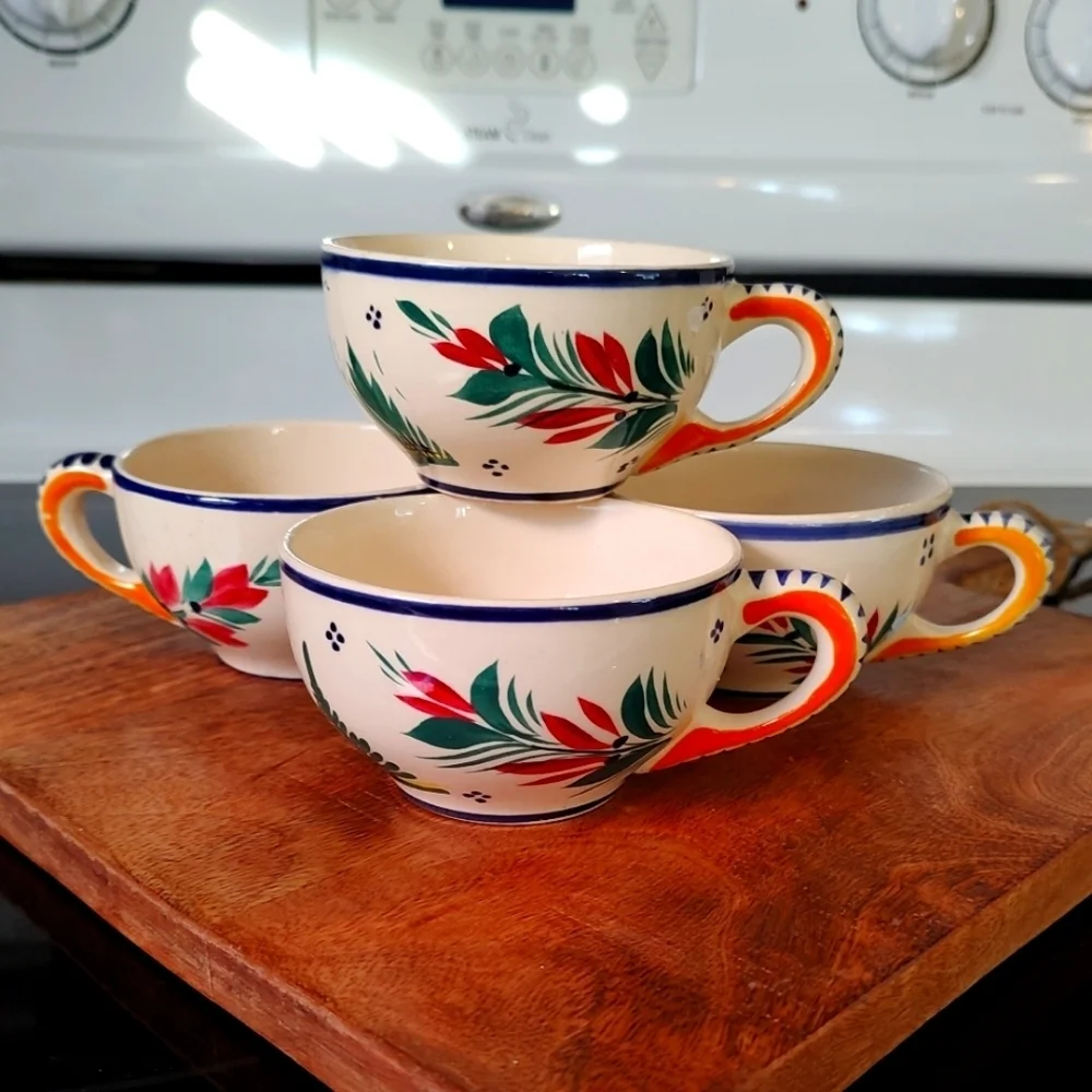HB QUIMPER VINTAGE COFFEE CUPS SET of FOUR CIRCA 1968-83. - Picture 7 of 9